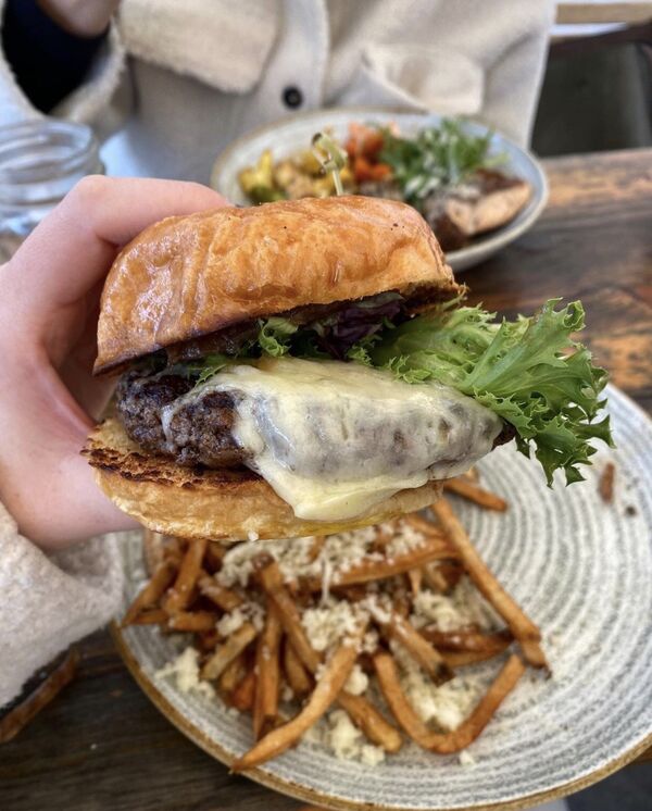 mega_burgery90